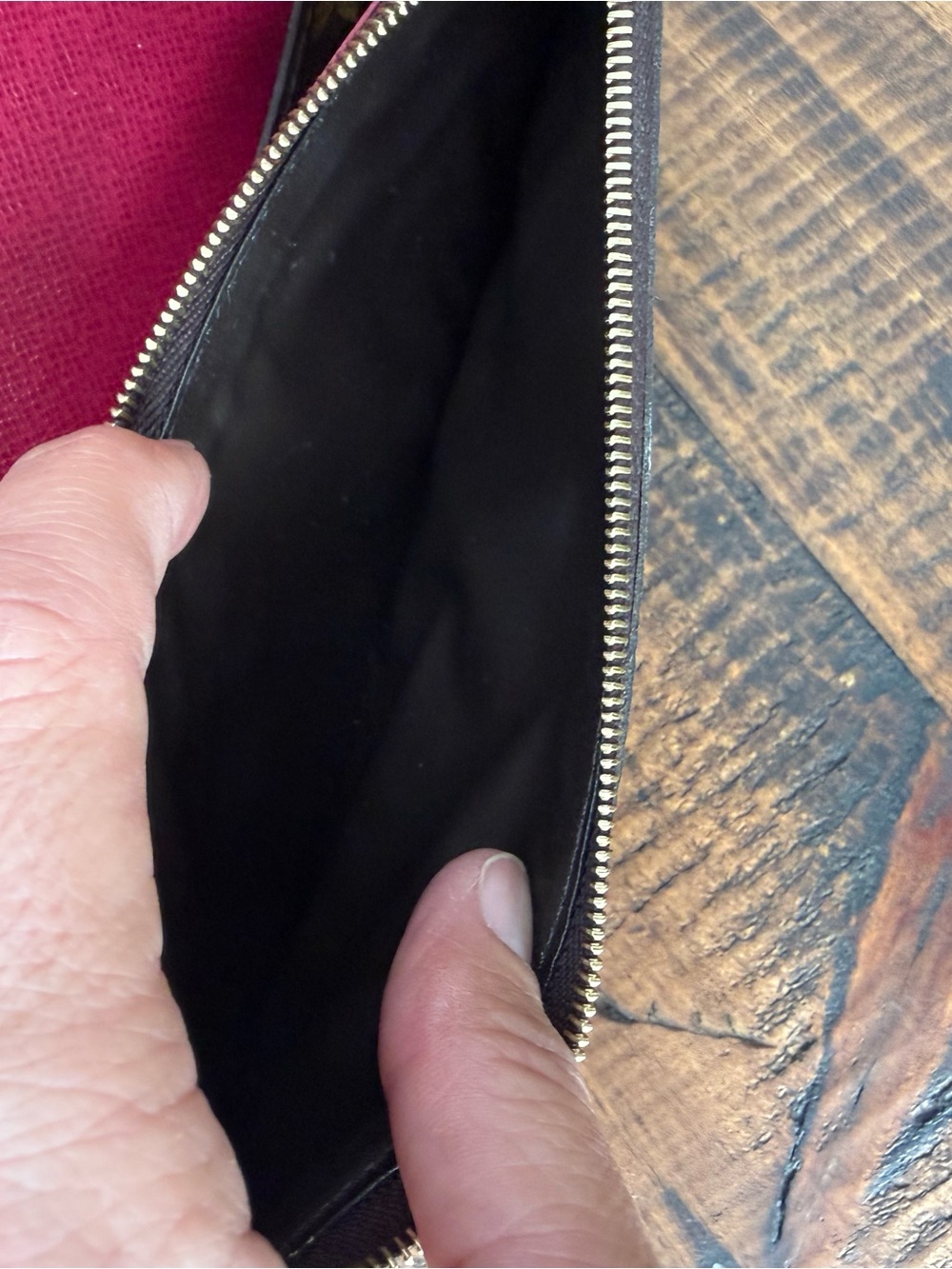 Louis Vuitton Emilie Wallet in Monogram Fuscia - Picture 14 of 14